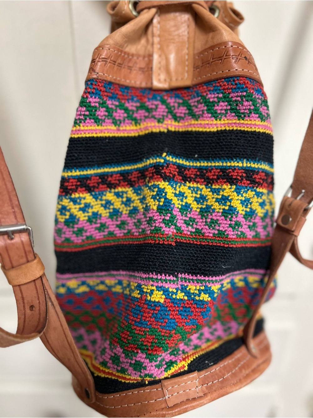 Vintage Bucket Backpack Drawstring Bag Leather Tribal Aztec Boho Festival 90’s - Picture 5 of 7